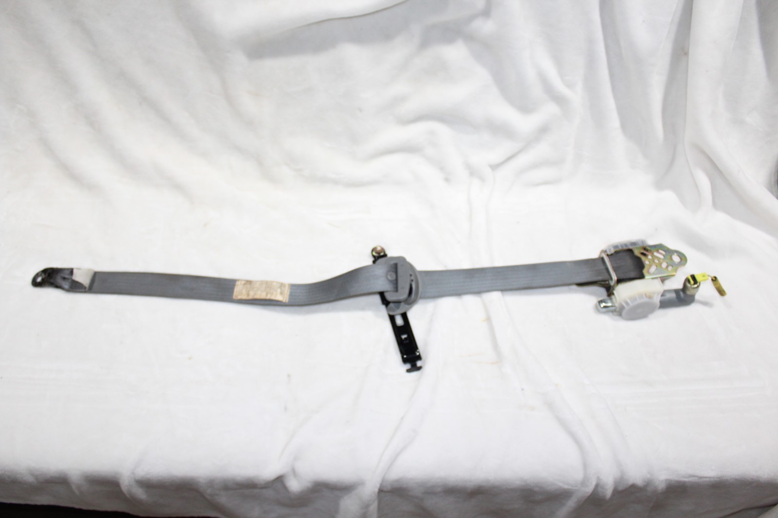 05-15 Toyota TACOMA Seat BELT Assembly FRONT Right Standard Regular CAB RH GRAY