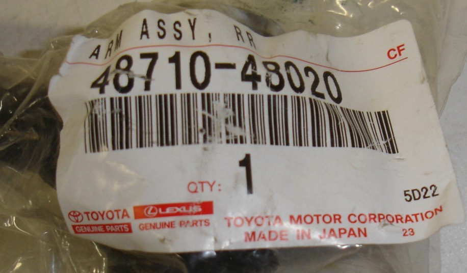 Genuine Toyota OEM  Lateral Arm 48710-48020 99-03 RX300 01-04 Highlander