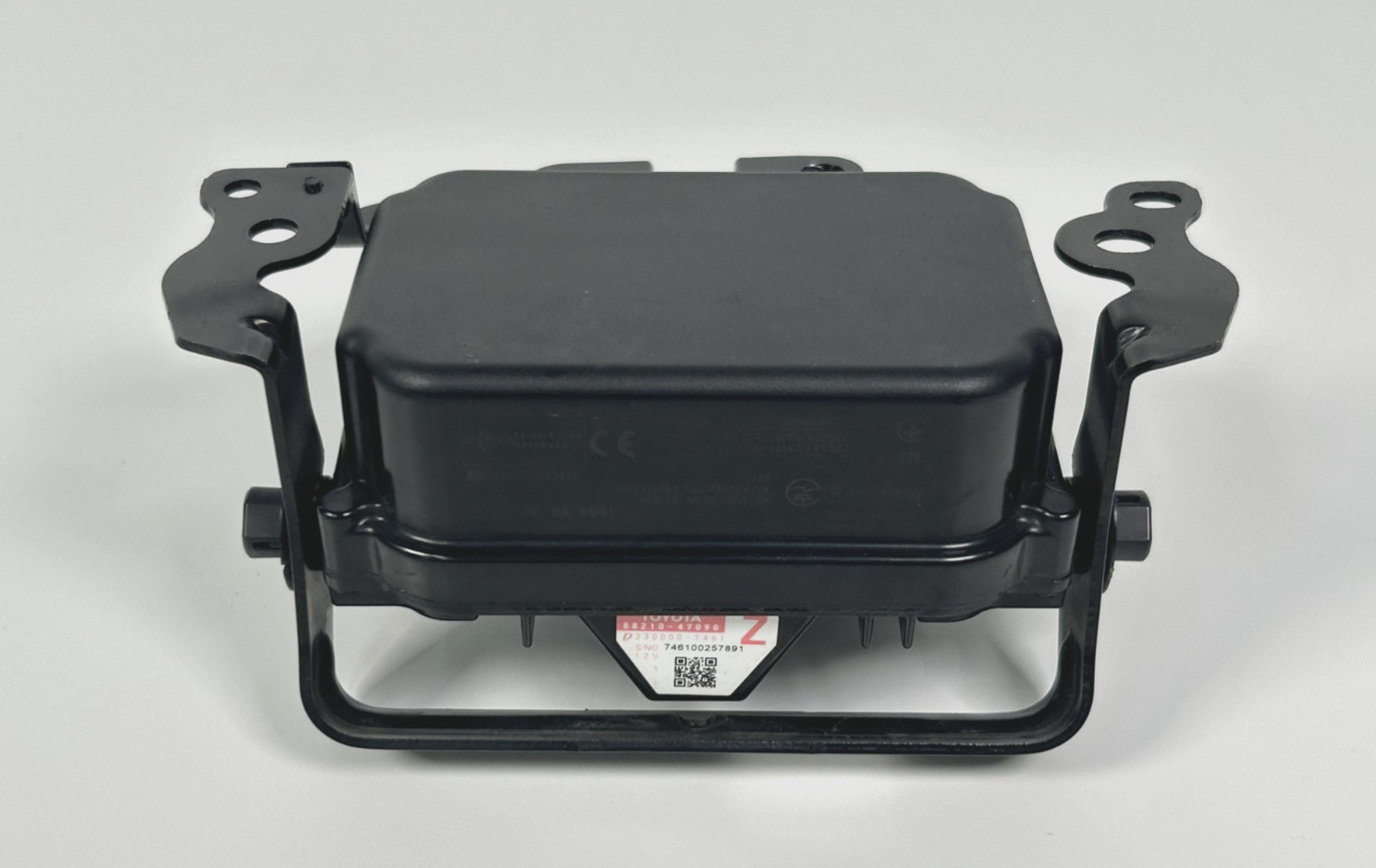 2015-2020 Toyota Lexus Cruise Control Distance Wave Radar Sensor 8821047090 OEM