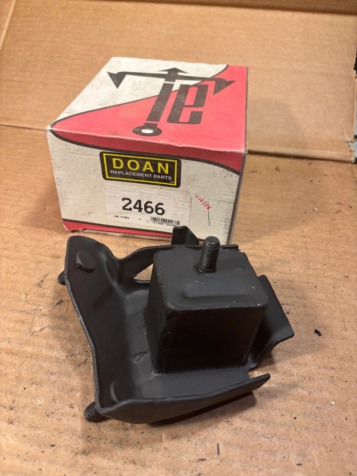 1980-1996 General Motors passenger car LH front transmission mount Doan 2466 1980-1996 General Motors passenger car LH front transmission mount Doan 2466
