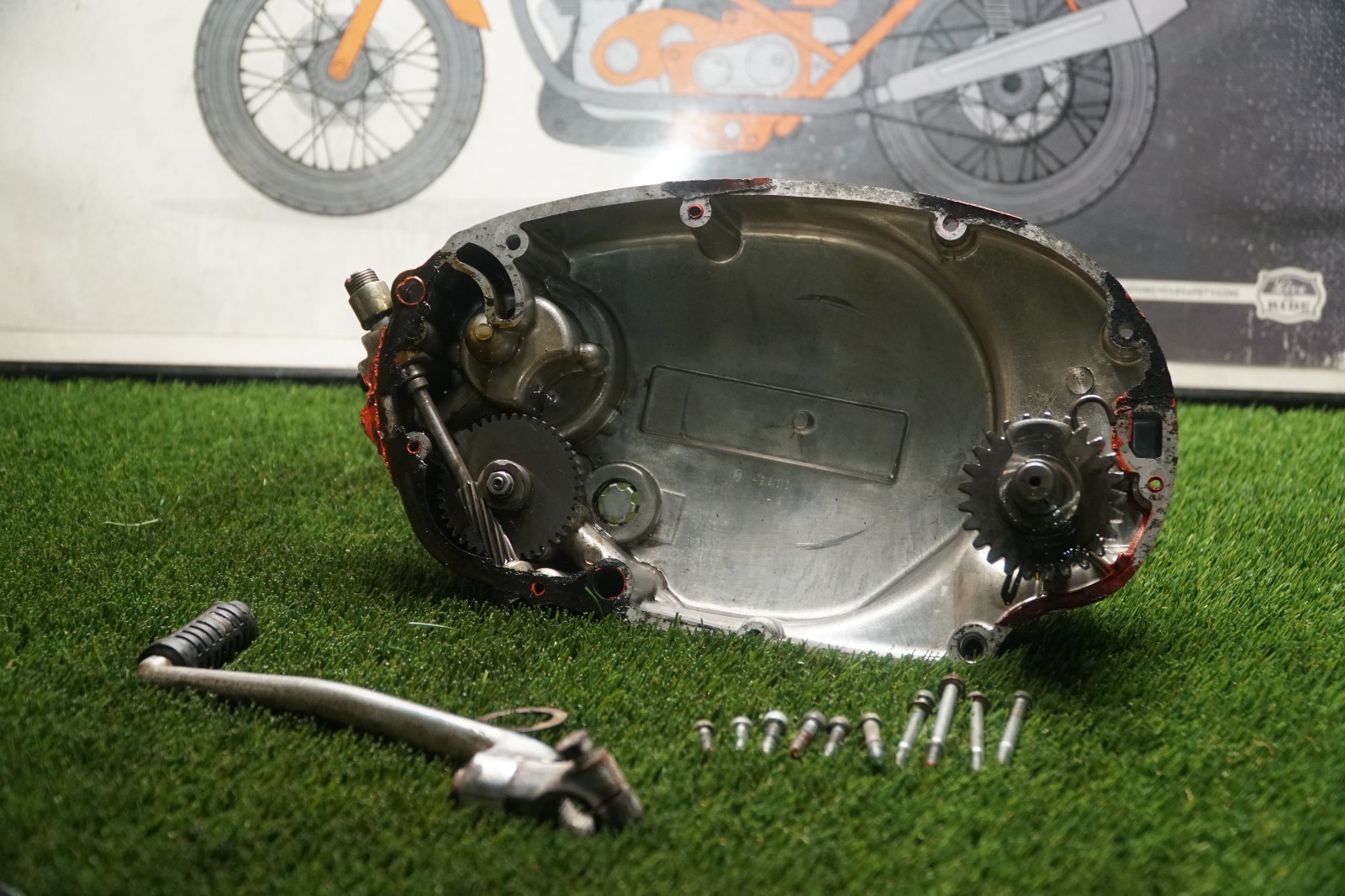 1970-1983 Yamaha XS650 / XS650S Heritage Special Clutch Cover Kick Starter Gear 1970-1983 Yamaha XS650 / XS650S Heritage Special Clutch Cover Kick Starter Gear