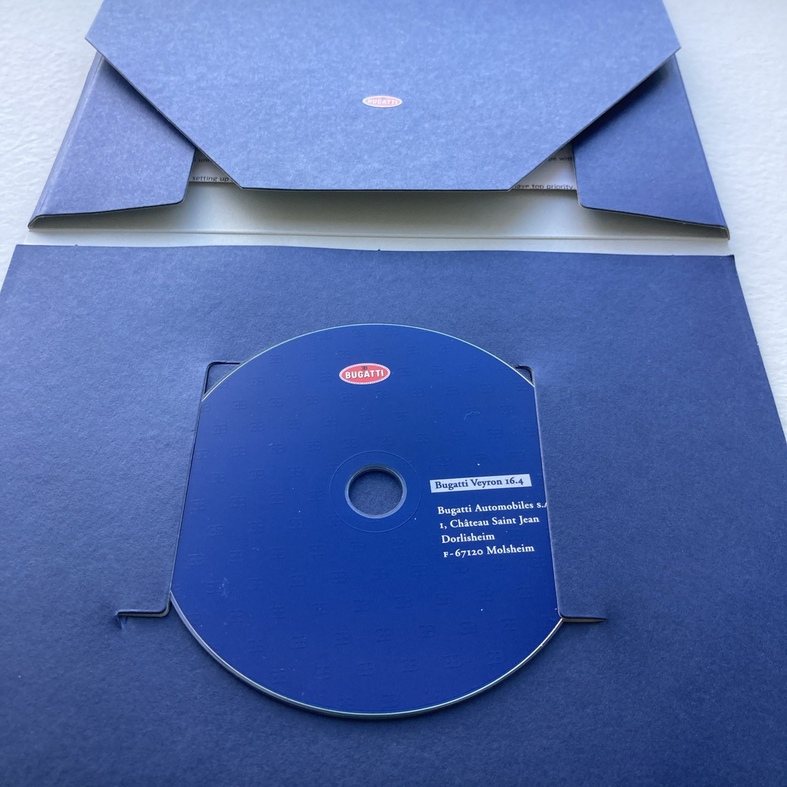2006 Bugatti Veyron multimedia CD Los Angeles Press Kit DVD Brochure 