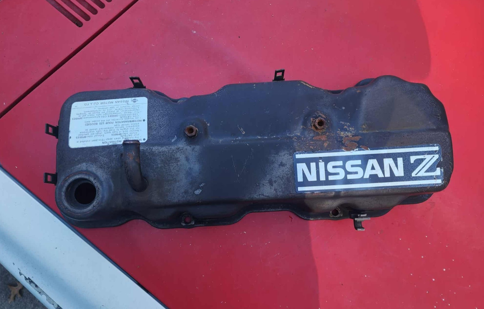 1980-1986 Datsun/Nissan D21 720 2/4WD Pickup Truck Z24 OEM Valve Cover