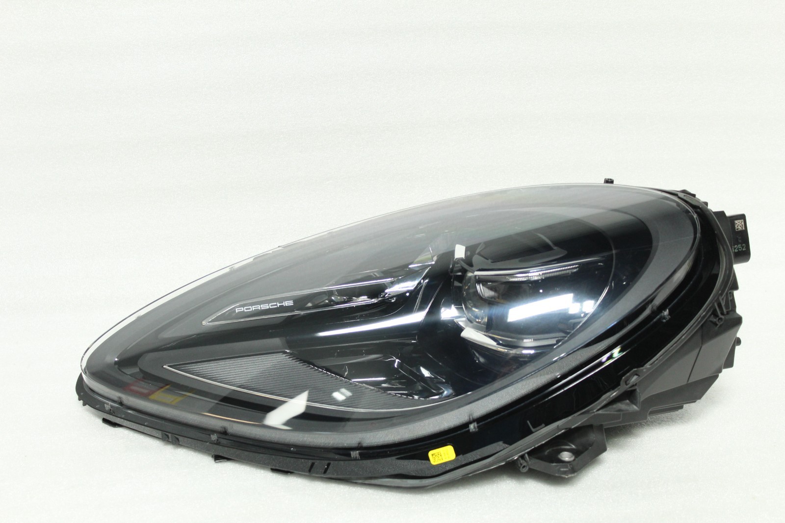 2022 -2026 Porsche Macan PDLS LED Headlight Left LH Driver Side OEM