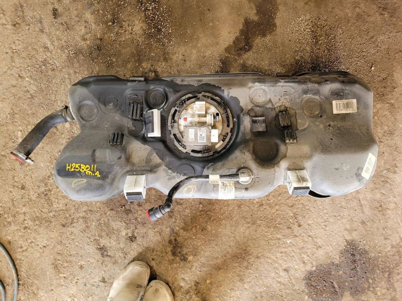 (LOCAL PICKUP ONLY) NIRO      2023 Fuel Tank 1973284