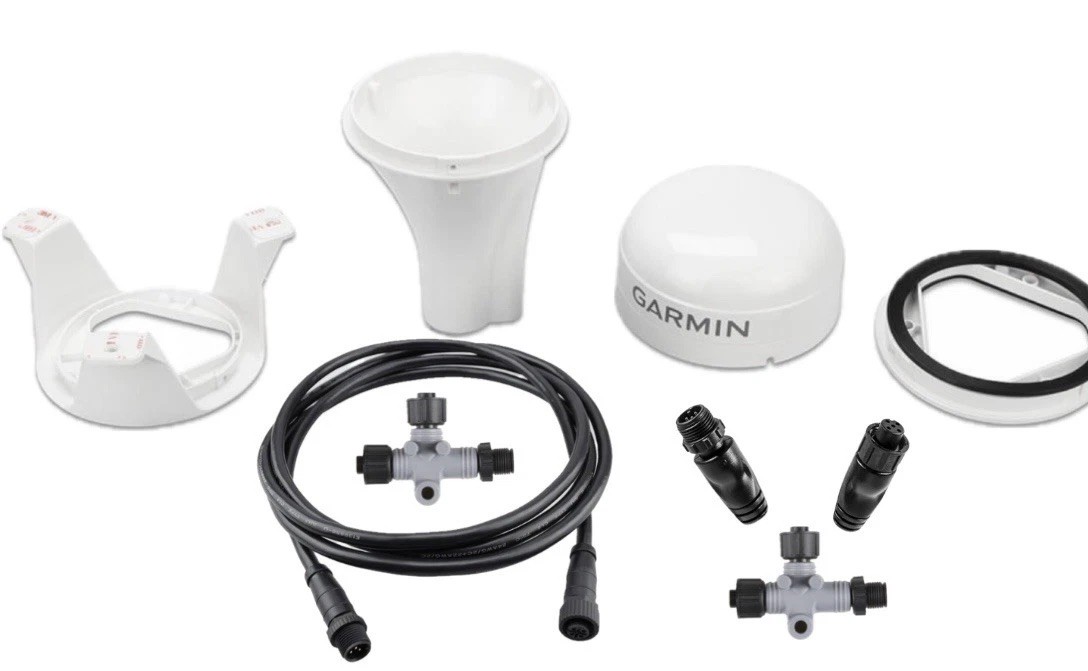 GARMIN GPS 24XD GPS ANTENNA W/ HEADING SENSOR - NMEA 2000 PUCK 
