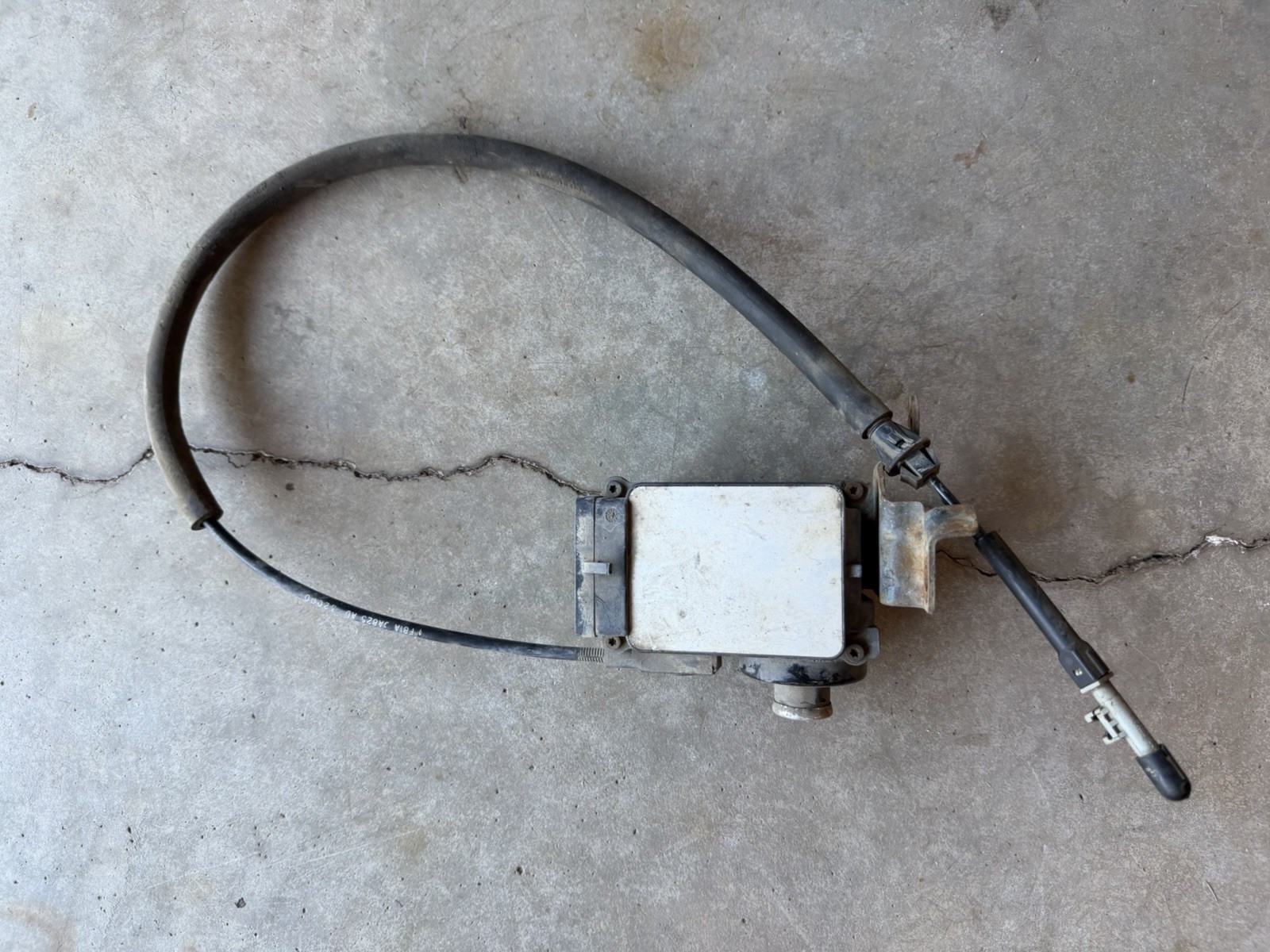 1999-2001 Ford F250 F350 Excursion Cruise Control Servo XC3F-9C734-AB OEM