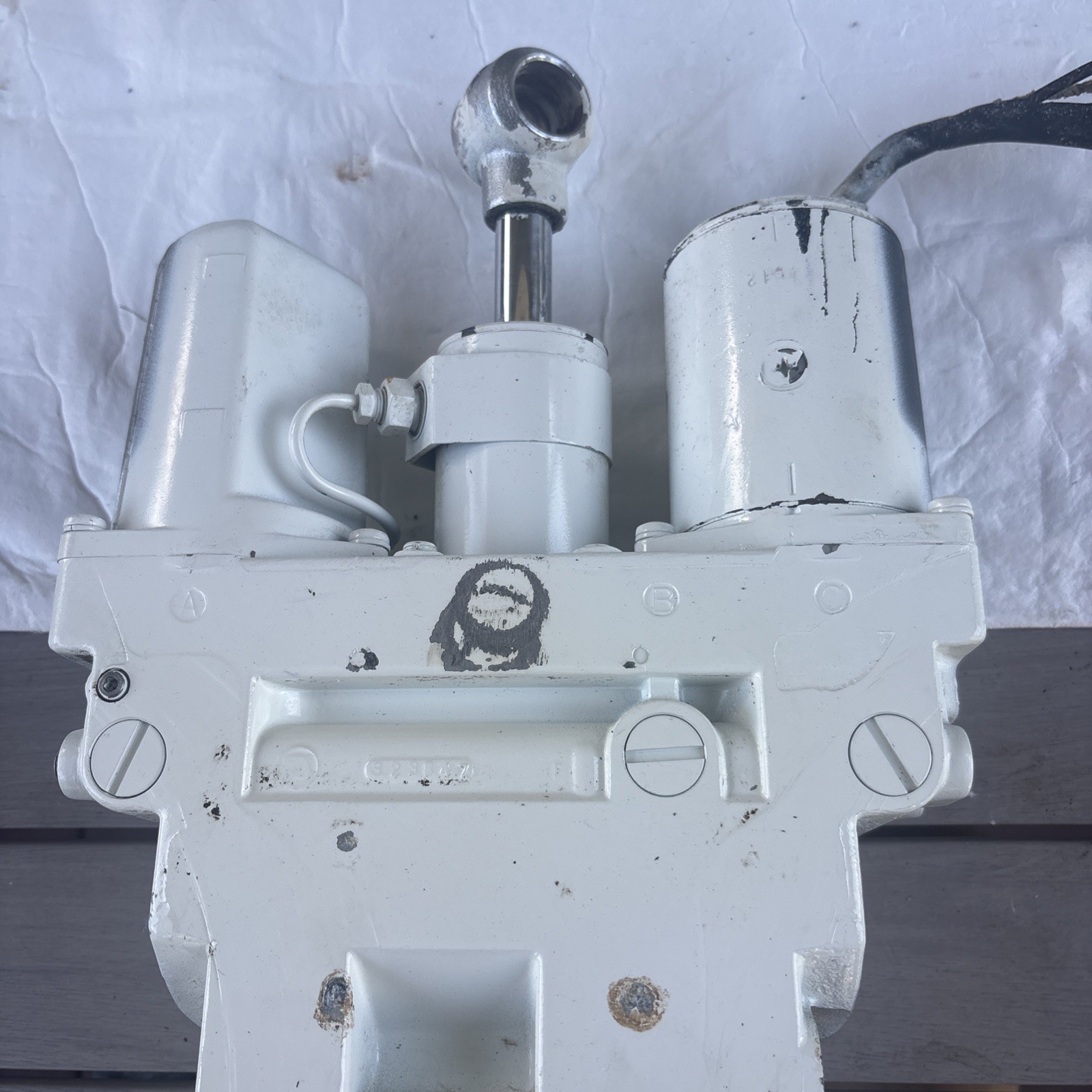 Johnson Evinrude 50 60 70 90 115 HP Tilt Trim Assembly  3 Wire System Working
