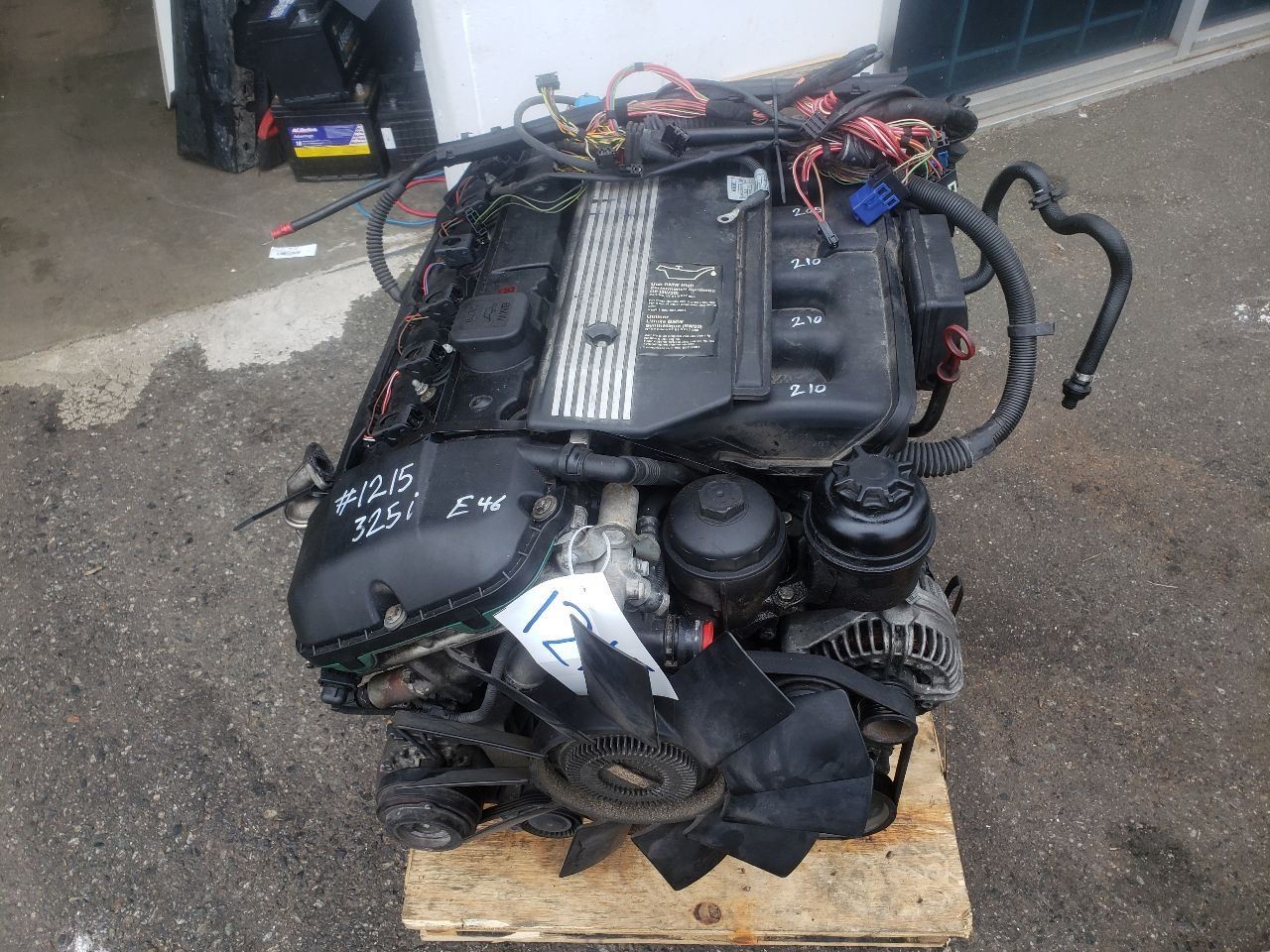 2004 BMW 325CI E46 Coupe 2.5L Auto M54B25 Engine Fits 03-06 111000 miles OEM