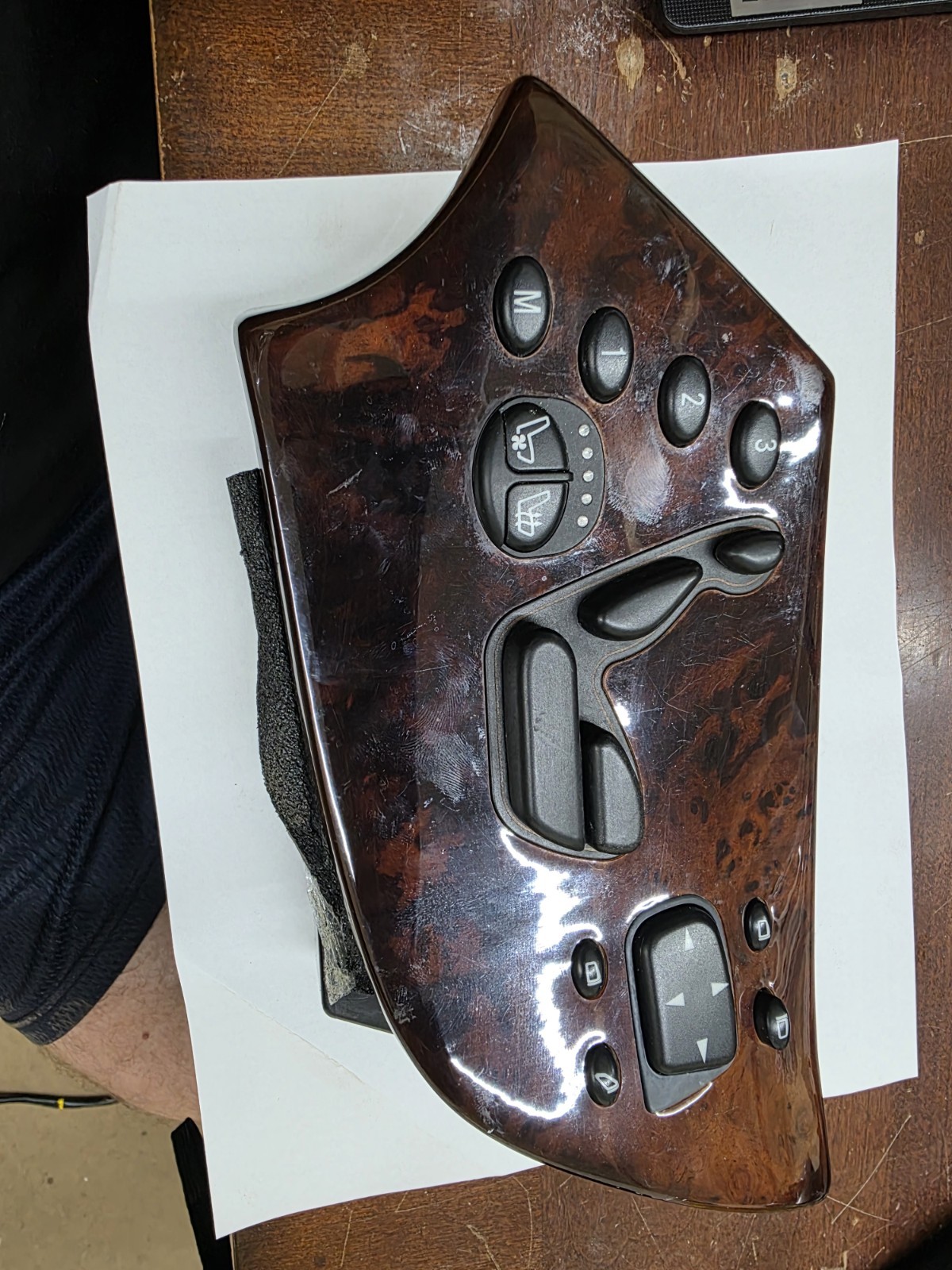 2000 - 2006 Mercedes CL500 W215 Left front seat control switch OEM 215 820 23 10 2000 - 2006 Mercedes CL500 W215 Left front seat control switch OEM 215 820 23 10