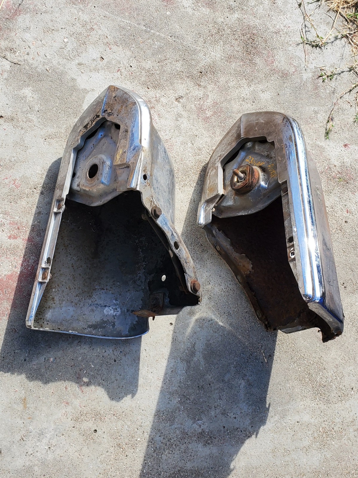 1967-68 Cadillac Coupe Deville Front Bumper Ends . 1967-68 Cadillac Coupe Deville Front Bumper Ends .