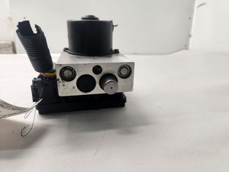 2004-2011 Nissan Titan ABS Anti-Lock Brake Control Pump Module Assembly 4X4 OEM