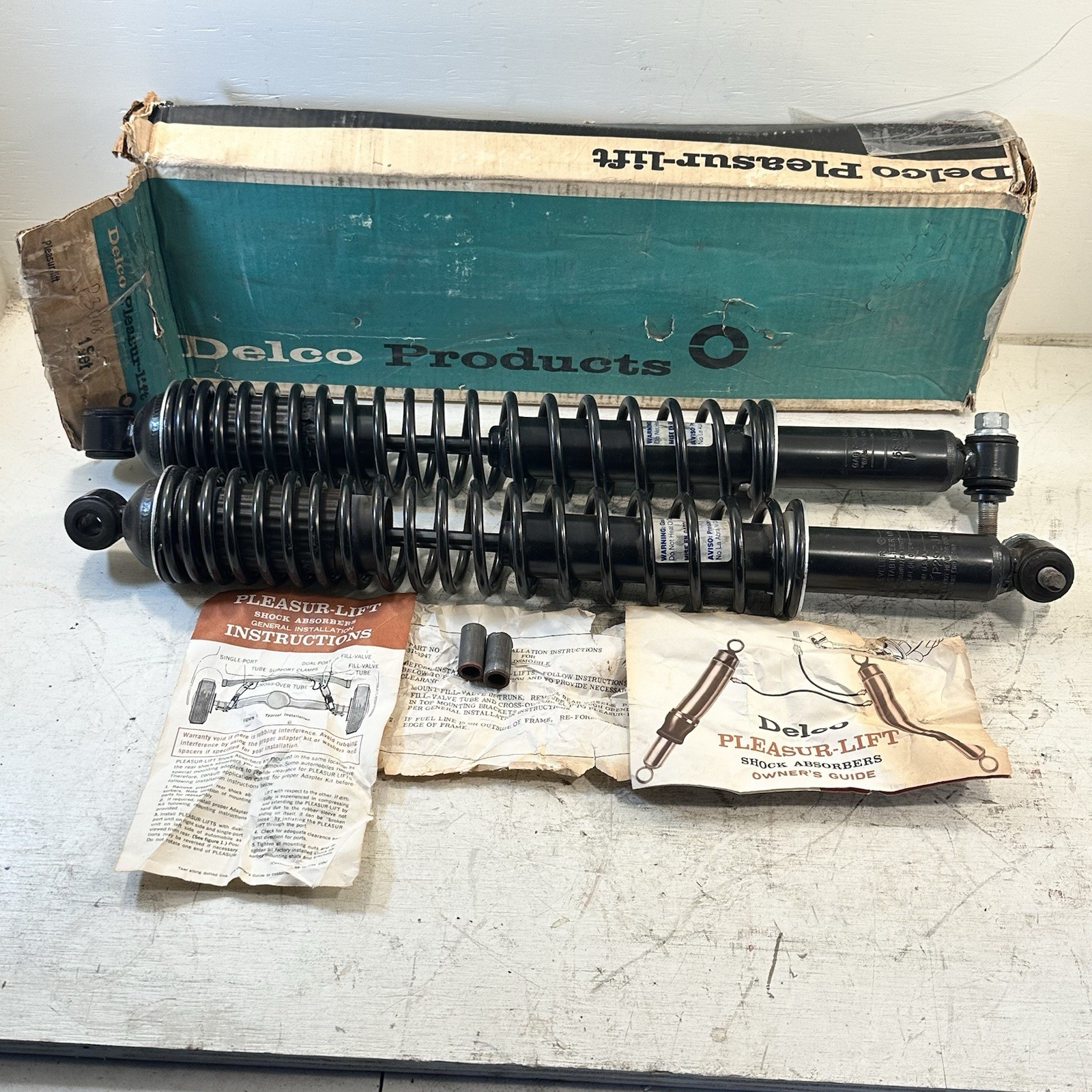 New OEM Delco GM 292J1G Pleasur-Lift Shocks 1971-76 Cadillac 1965-68 Olds New OEM Delco GM 292J1G Pleasur-Lift Shocks 1971-76 Cadillac 1965-68 Olds