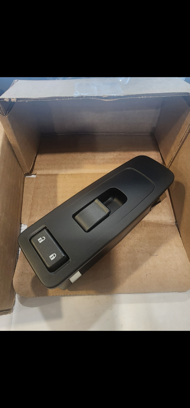 OEM Kenworth T880 T680 W990 & Peterbilt 579 567 589 Pass side window switch OEM Kenworth T880 T680 W990 & Peterbilt 579 567 589 Pass side window switch