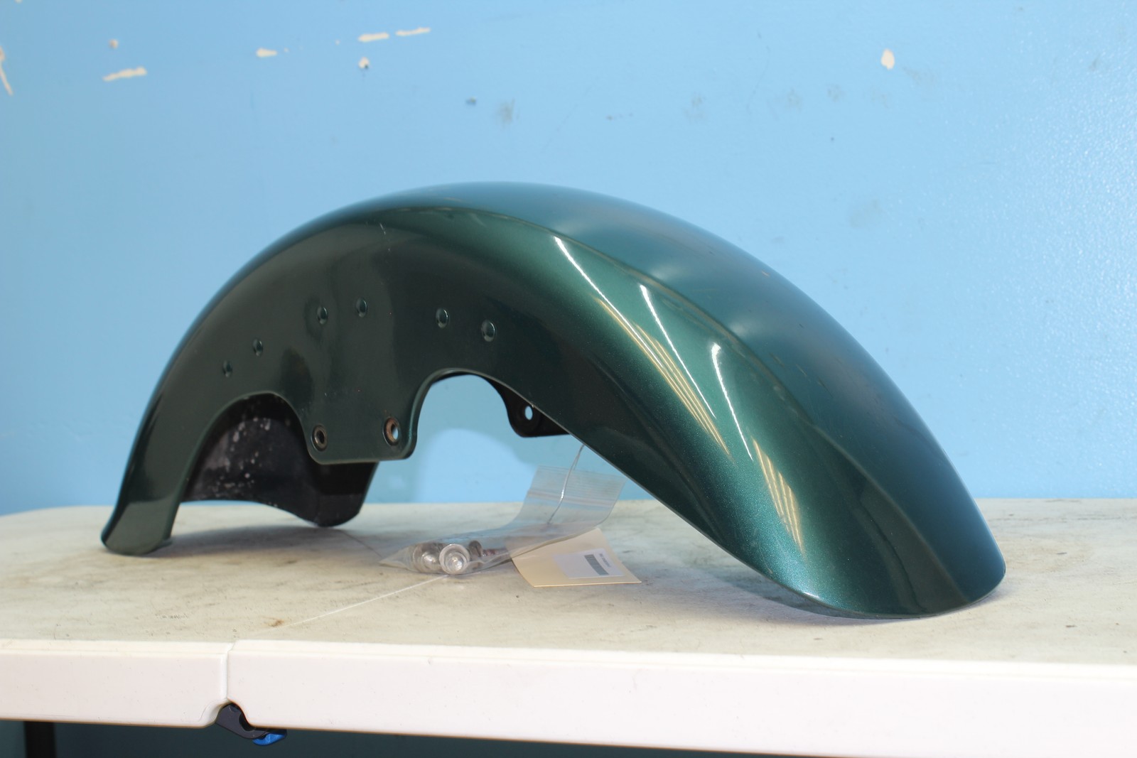 99-13 Harley Davidson Road King Front Wheel Fender 59087-00B (MINOR SCRATCHES)
