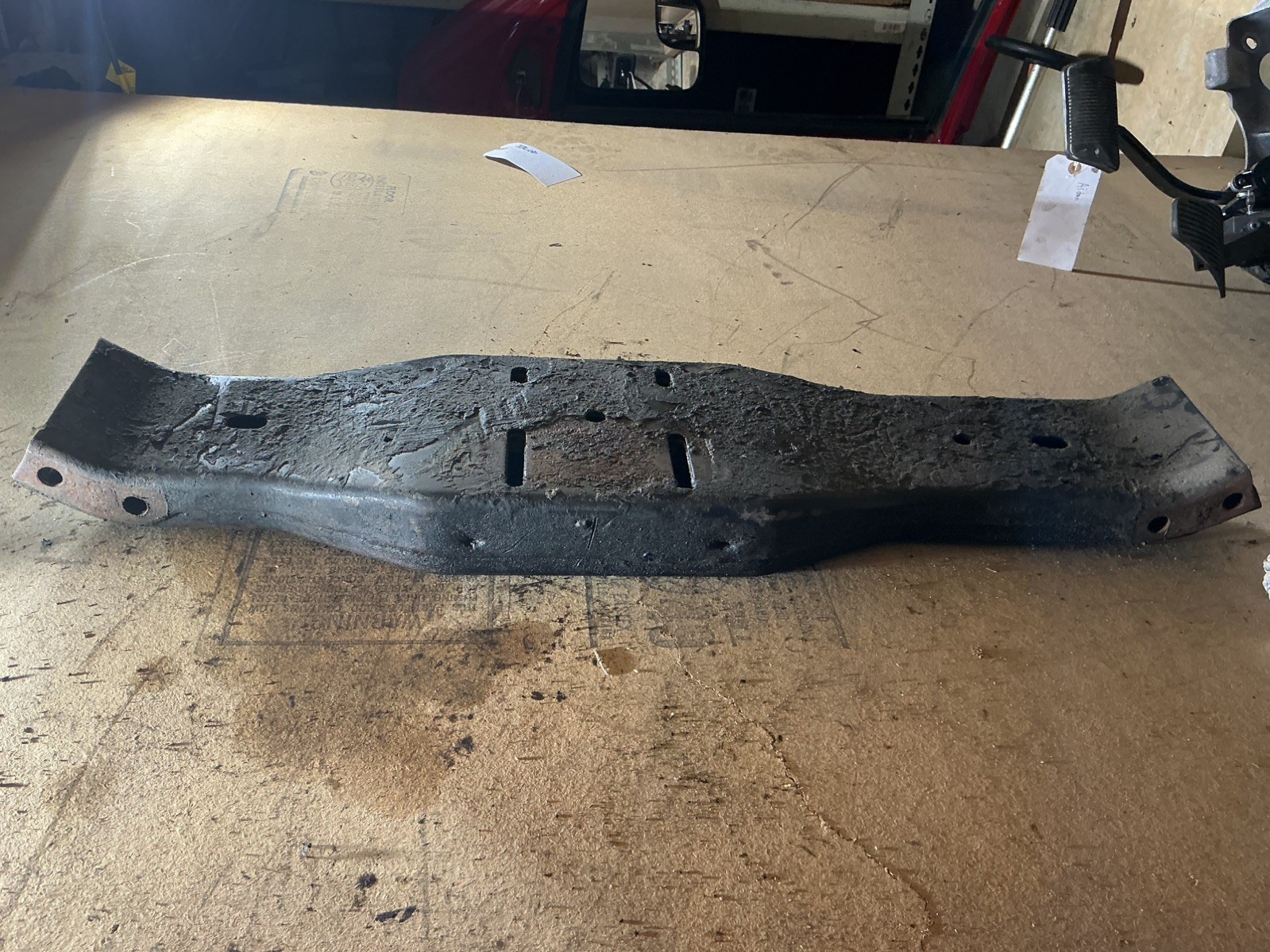 2003-2007 DODGE 3500 2500 CUMMINS TRANSMISSION CROSS MEMEBER 48RE 4x4