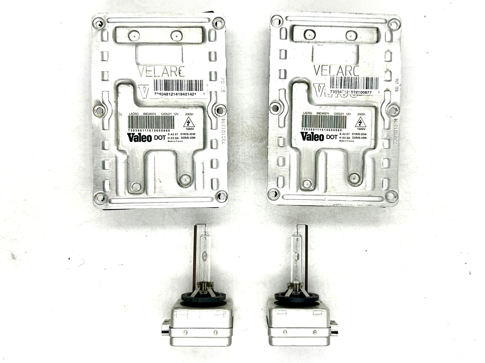 2x OEM 04-05 Cadillac SRX Xenon HID Headlight LAD5G Valeo Ballast 12335548 2x OEM 04-05 Cadillac SRX Xenon HID Headlight LAD5G Valeo Ballast 12335548