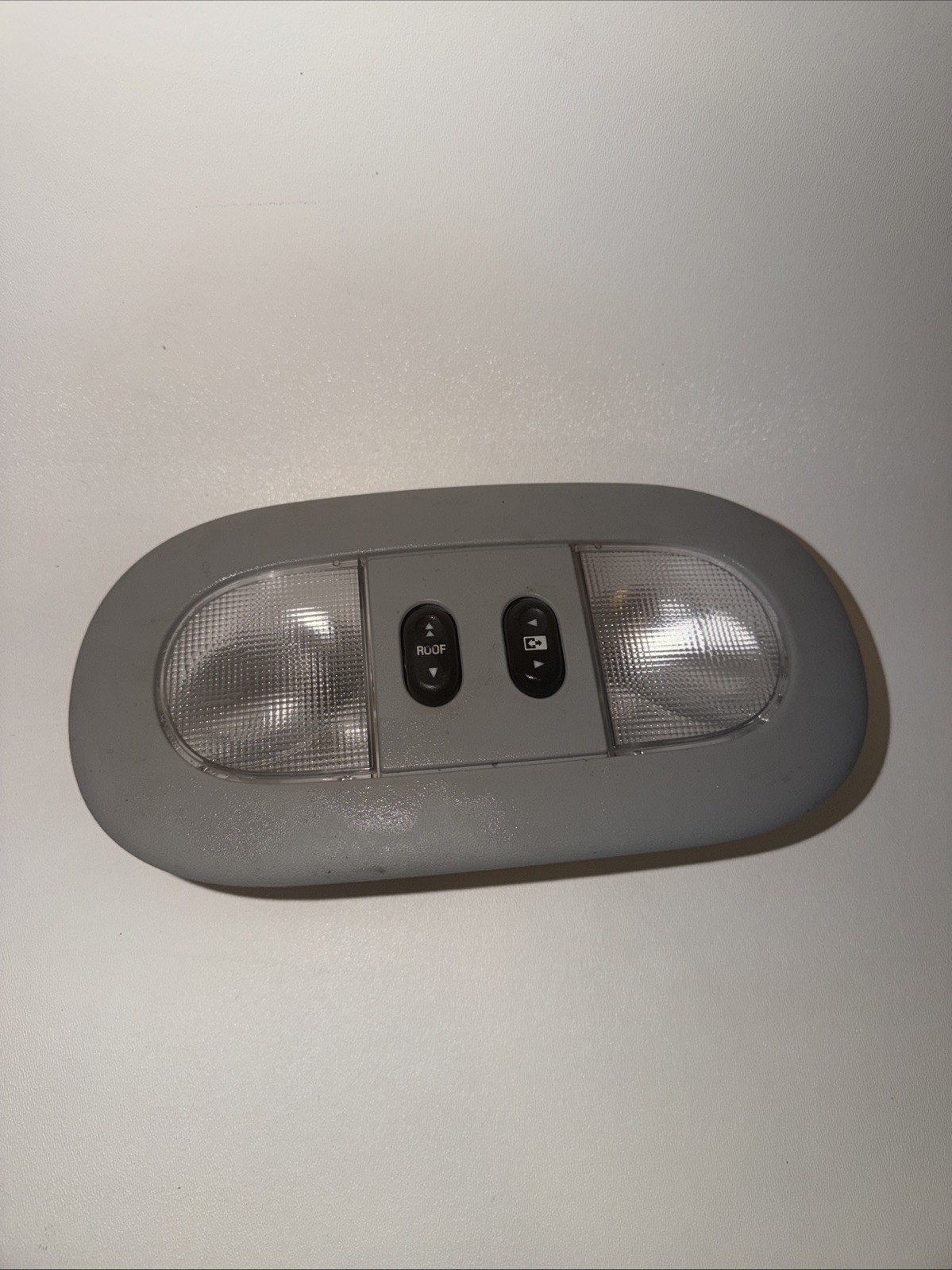 2004-2008 Ford F-150 Overhead Console Dome Map Light Sunroof Switch Gray OEM 2004-2008 Ford F-150 Overhead Console Dome Map Light Sunroof Switch Gray OEM