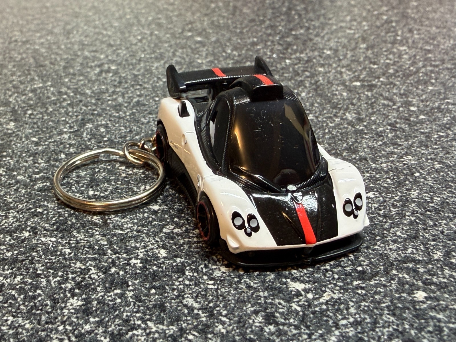 Pagani Zonda R White Keychain Tooned Hot Wheels Matchbox Exotic Pagani Zonda R White Keychain Tooned Hot Wheels Matchbox Exotic