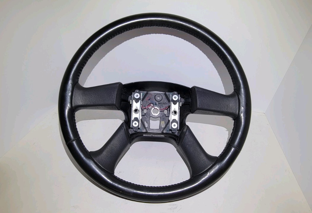 04-06 Chevy Silverado Envoy Leather Steering Wheel P15768324 OEM Sierra Yukon 04-06 Chevy Silverado Envoy Leather Steering Wheel P15768324 OEM Sierra Yukon