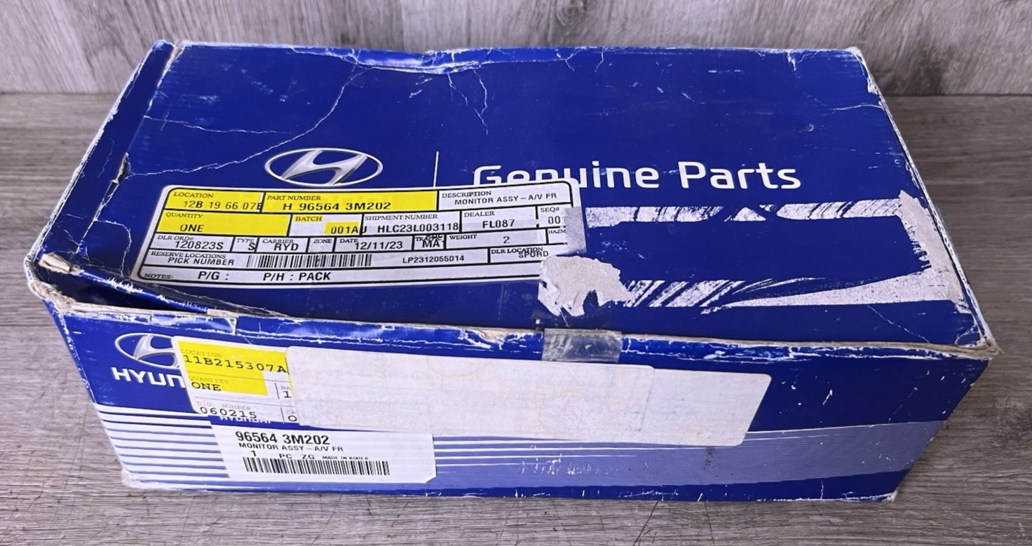 2008-2014 Hyundai Genesis Monitor Assembly-A/V Front OEM 96564-3M202