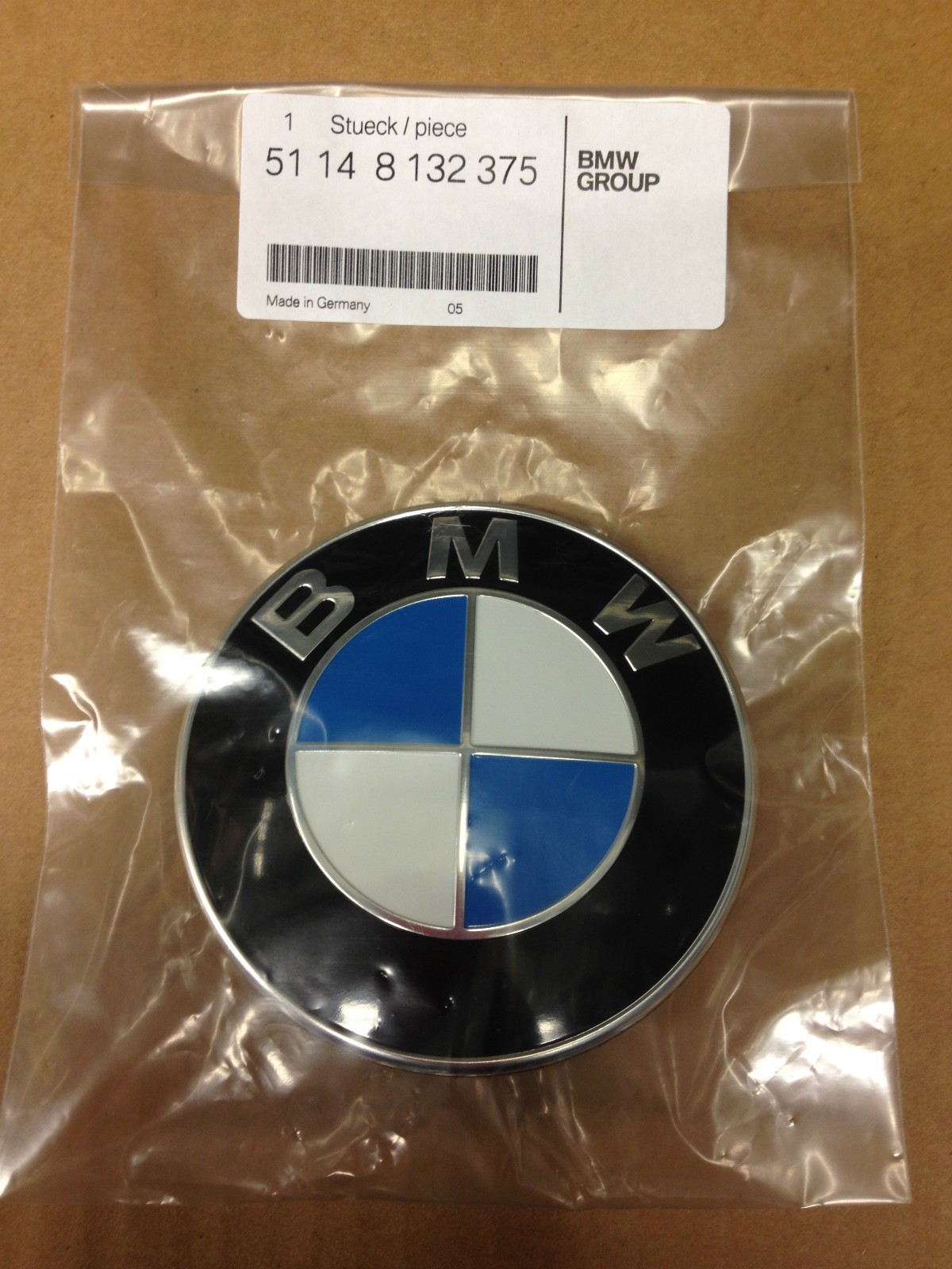 BMW Genuine Front Roundel Emblem Badge Bonnet/Hood 82mm Fits Most 51148132375 1