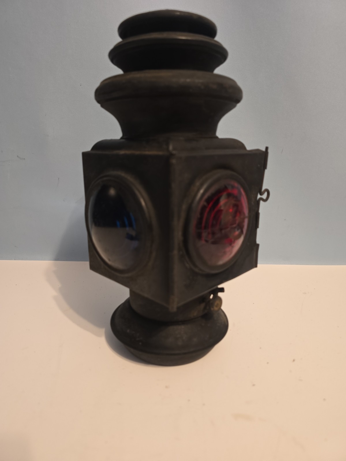 ANTIQUE FORD JNO BROWN Model 115 - Model T Kerosene Lamp Lantern.