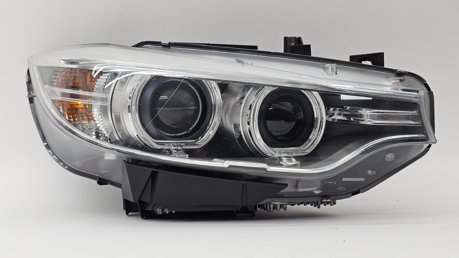 14-17 BMW F32 F33 F36 F82 F83 4-Series M3 M4 Right Xenon Headlight Complete OEM