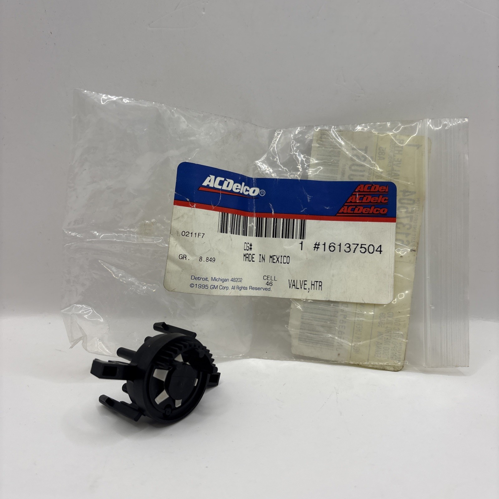 NOS OEM ACDelco 16137504 Heater Vacuum Control Valve NOS OEM ACDelco 16137504 Heater Vacuum Control Valve