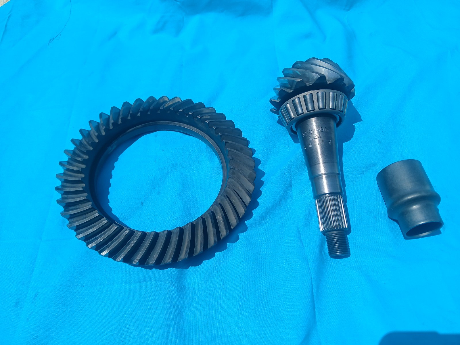 MoPaR 3.23 Ring & Pinion Gears (489 differential case 1969-73) MoPaR 3.23 Ring & Pinion Gears (489 differential case 1969-73)