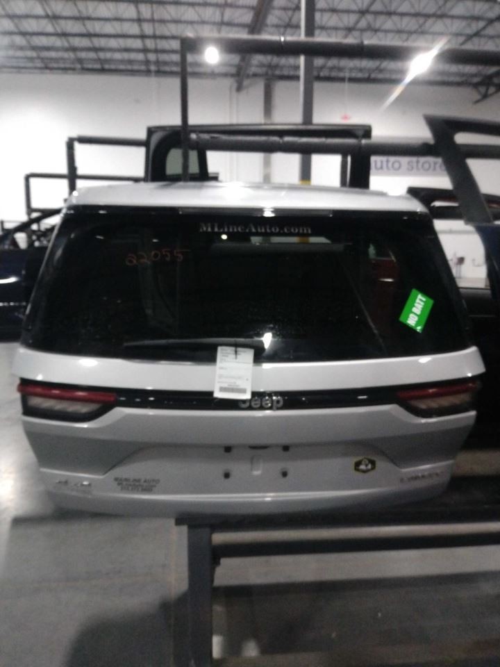 Trunk/Hatch/Tailgate 116.7\ Trunk/Hatch/Tailgate 116.7\