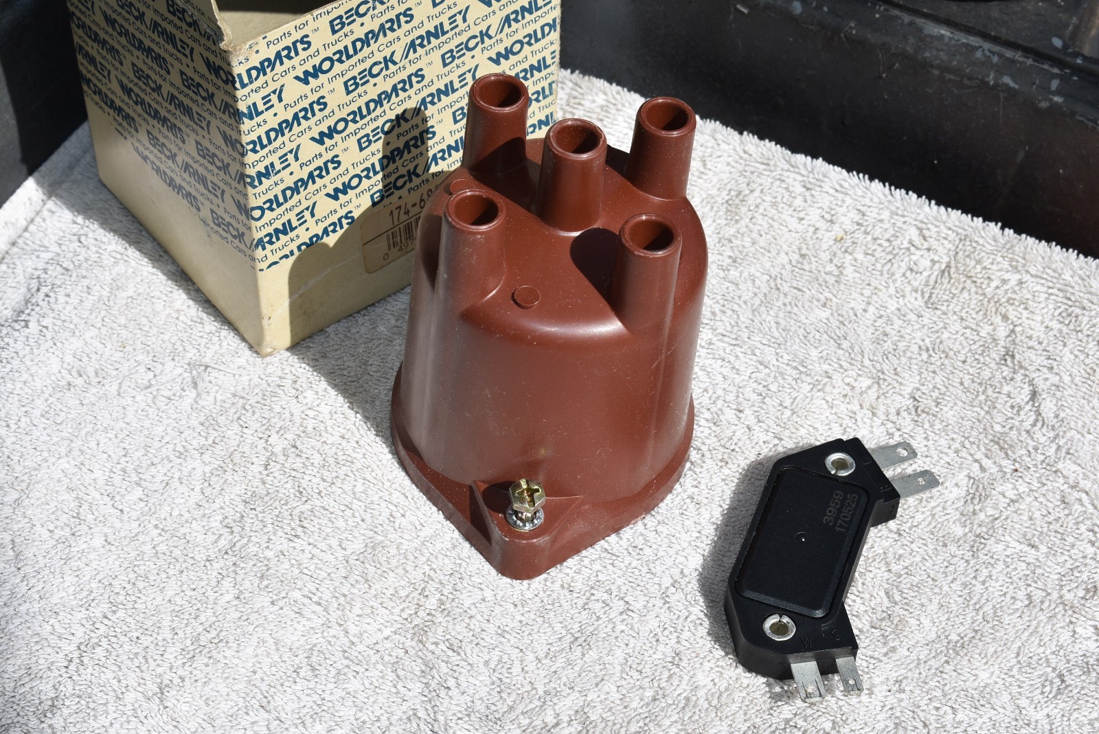 Alfa Romeo 4 Cylinder NEW, Morelli Plex Distributor Cap and Ignition Module Alfa Romeo 4 Cylinder NEW, Morelli Plex Distributor Cap and Ignition Module