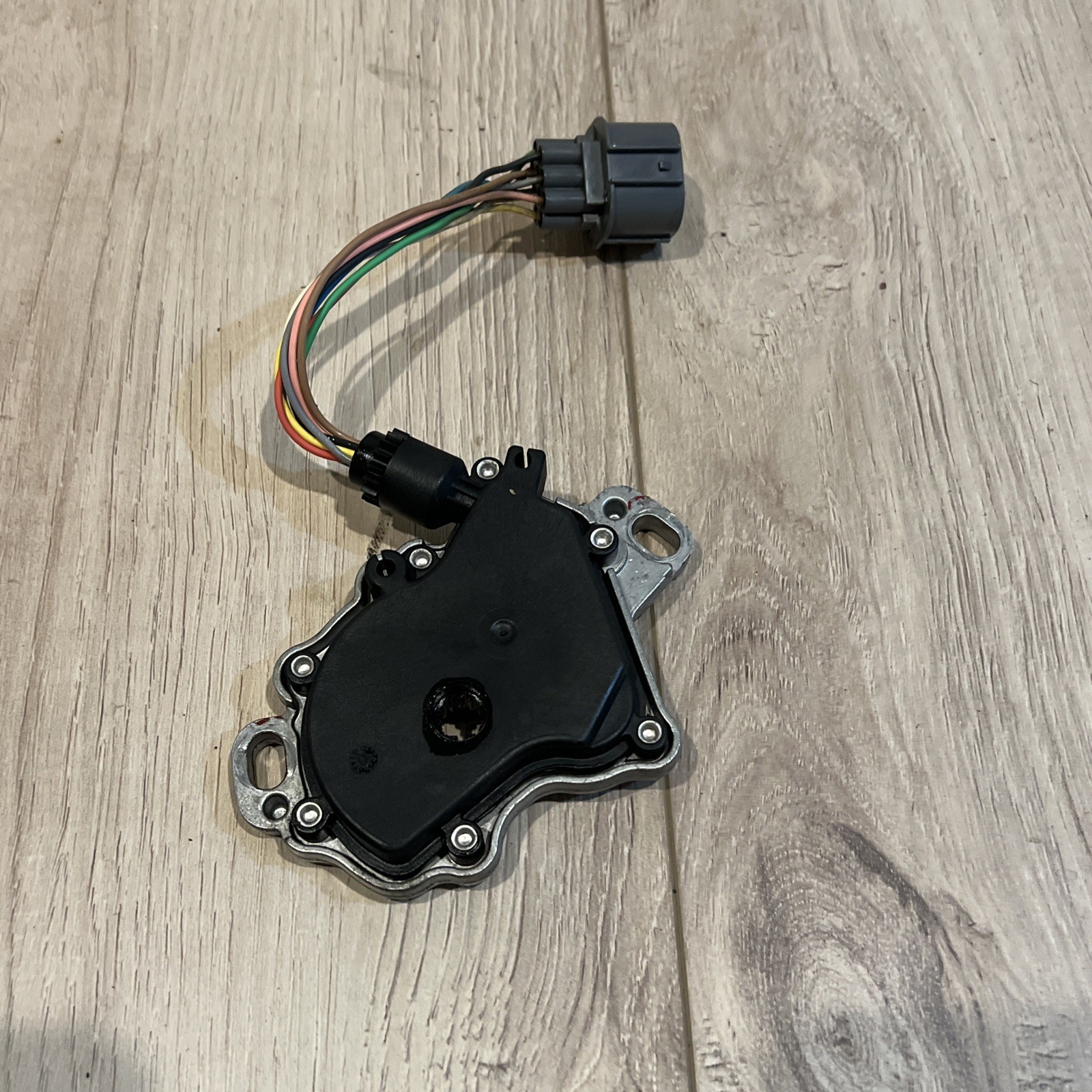 ✅️ 1999 - 2004 Land Rover Discovery 2 II Transmission Neutral Safety XYZ Switch ✅️ 1999 - 2004 Land Rover Discovery 2 II Transmission Neutral Safety XYZ Switch
