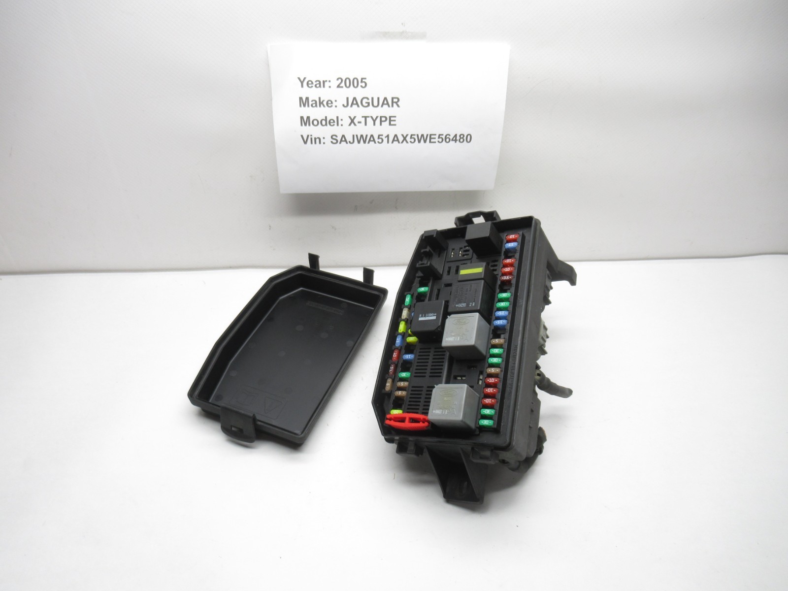 2002-2008 Jaguar X-Type Fuse Box Relay Control Module 4X43-14A073-BF Used
