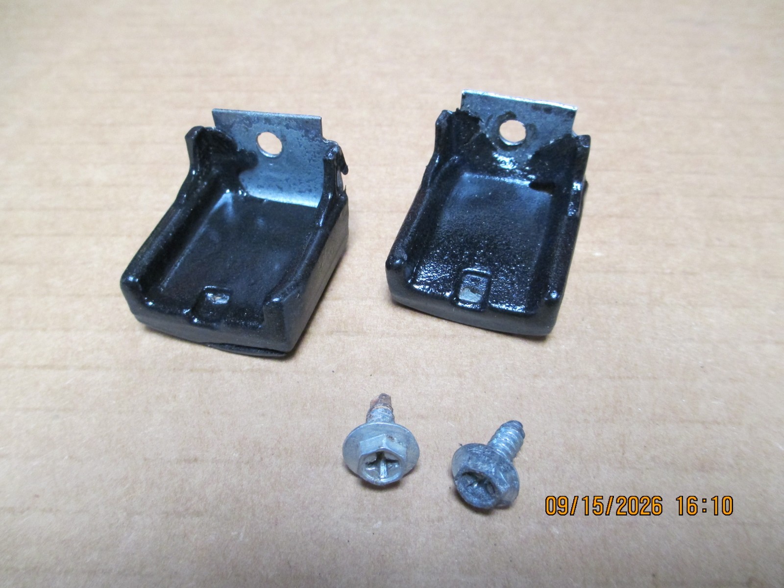 1970-71-72-1973-1974-75-76-77-1978-1979-1980-81 FIREBIRD CAMARO WINDSHIELD STOPS