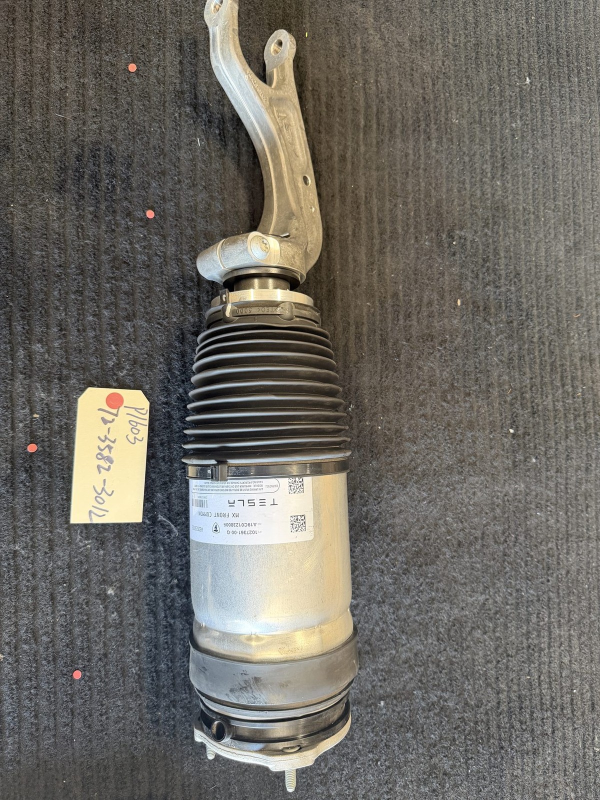 2015-2020 Tesla Model X 2WD Front Left Right Air Suspension OEM72-3582-3012 2015-2020 Tesla Model X 2WD Front Left Right Air Suspension OEM72-3582-3012