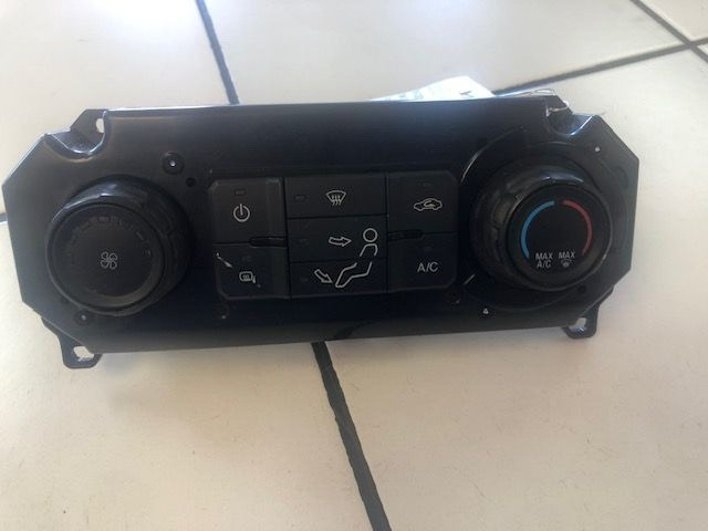 2017-2020 FORD F250SD F350SD AC Heater Control Climate Temperature Control OEM