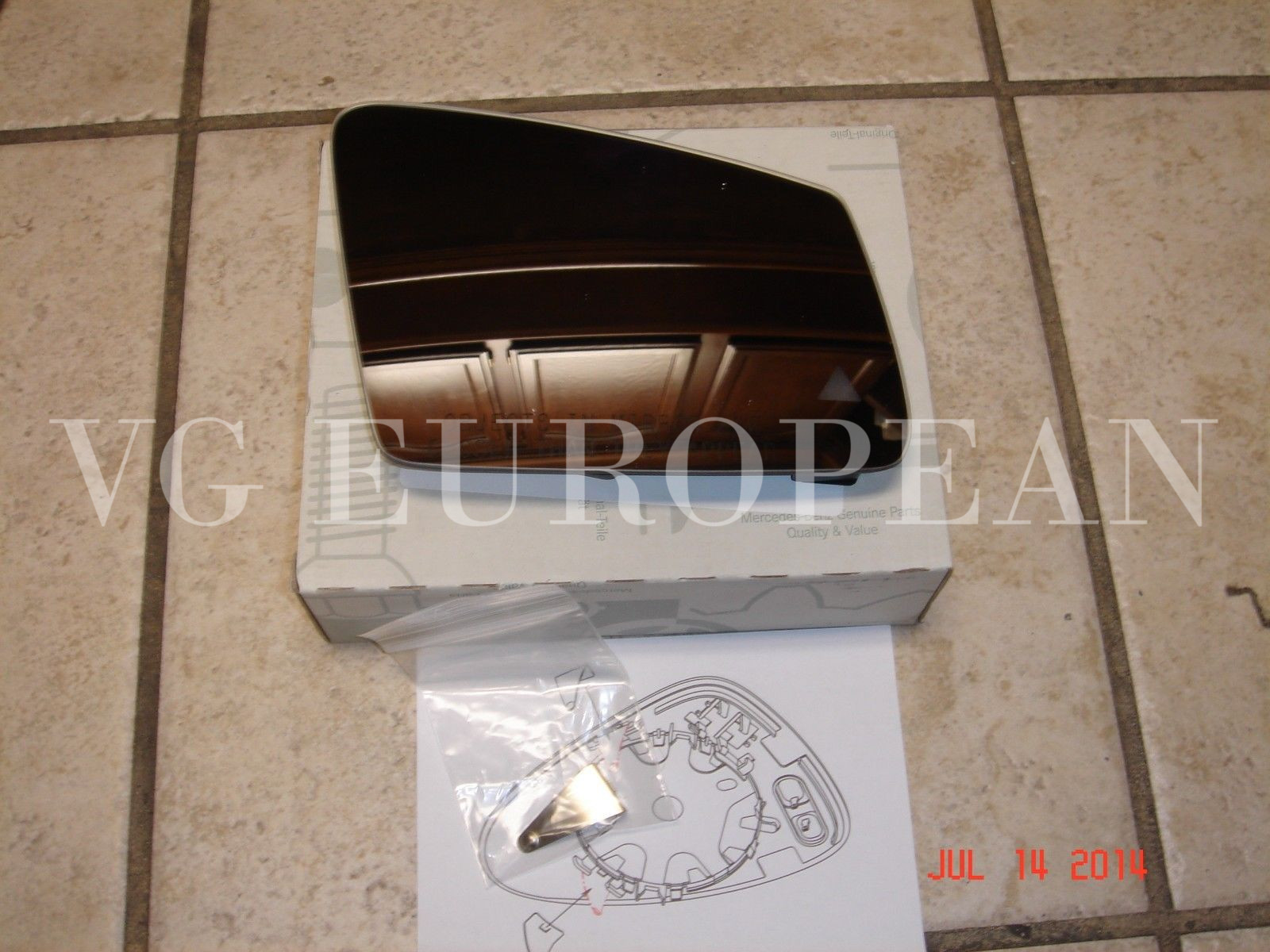 Mercedes-Benz C CL S CLS E Class Genuine Right Mirror Glass NEW 2128101421 