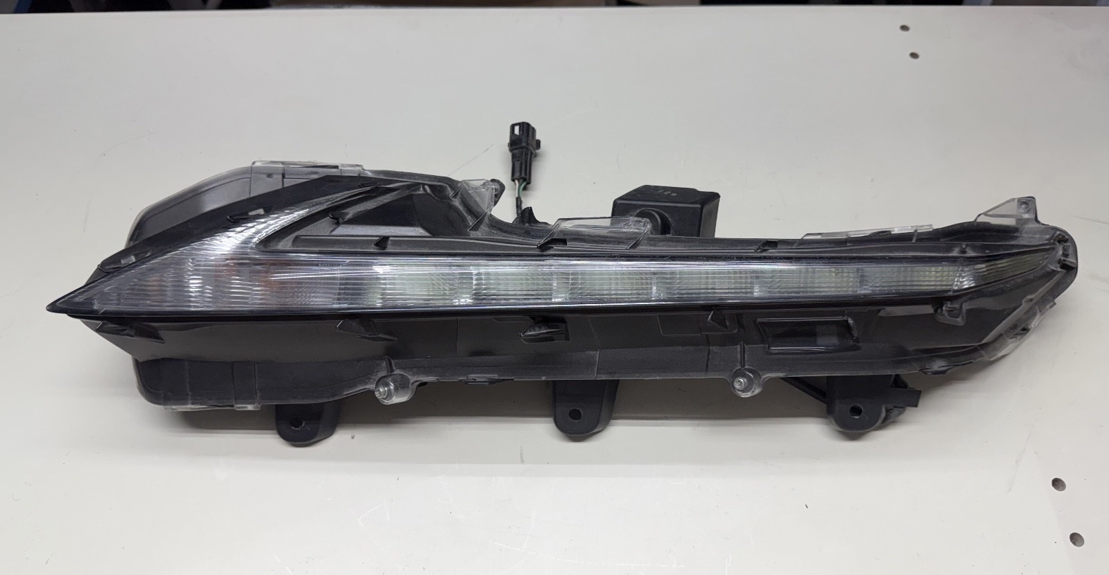 2015-2021 Lexus NX200t NX300 NX300h Left LH LED DRL OEM 81620-78050 2015-2021 Lexus NX200t NX300 NX300h Left LH LED DRL OEM 81620-78050