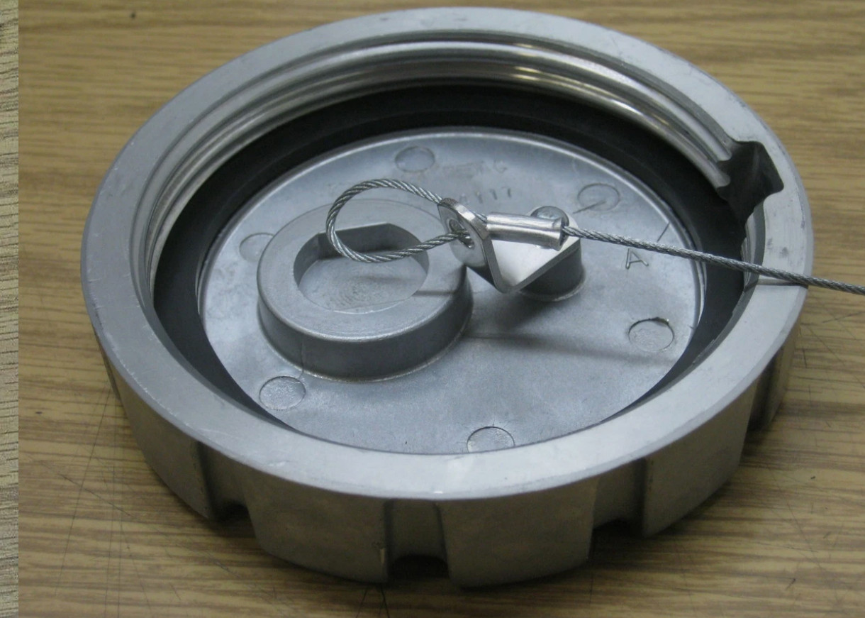 NEW GENUINE KENWORTH LOGO NON - LOCKING 3.5
