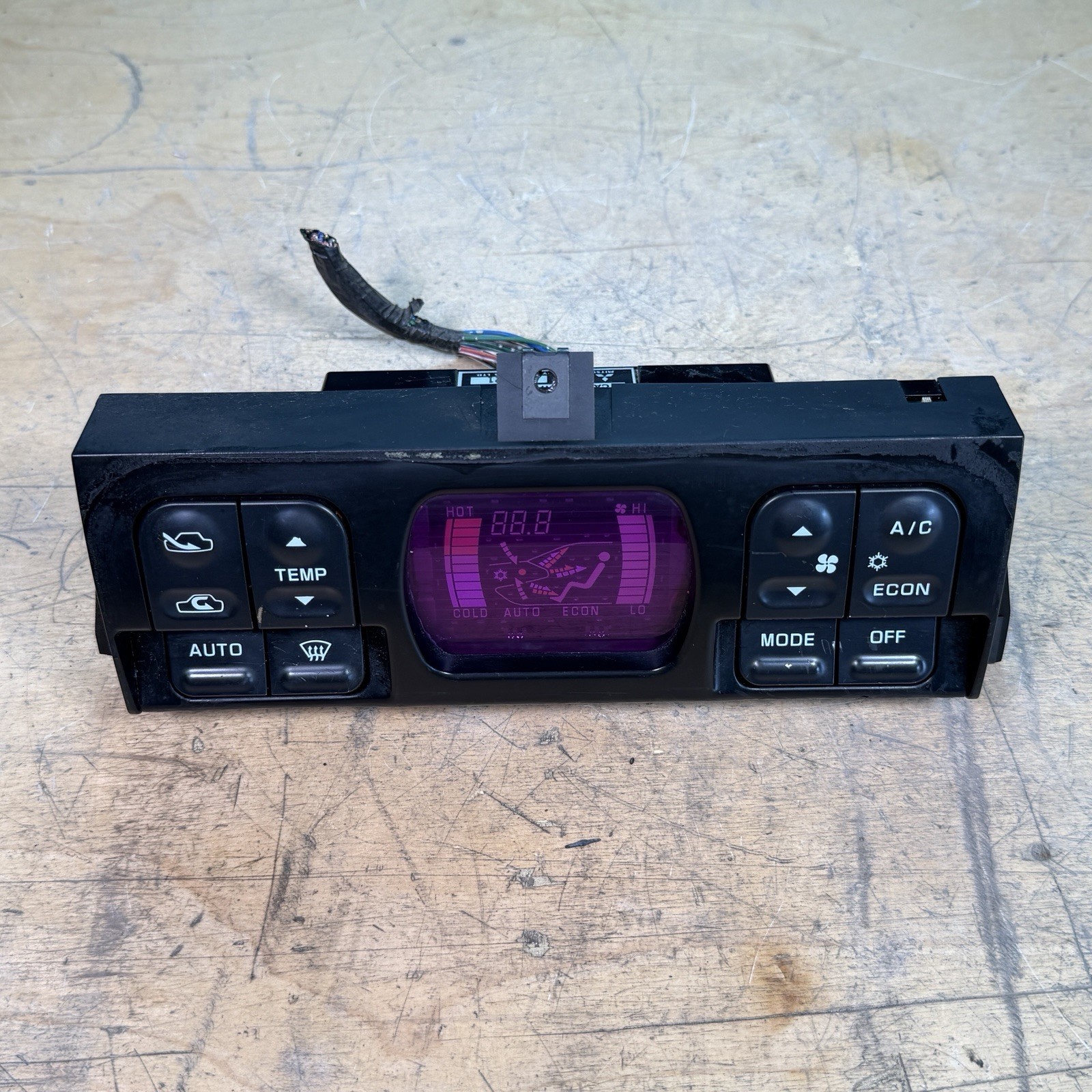 91-97 Mitsubishi 3000GT Dodge Stealth Digital Heater Climate Control 91-97 Mitsubishi 3000GT Dodge Stealth Digital Heater Climate Control