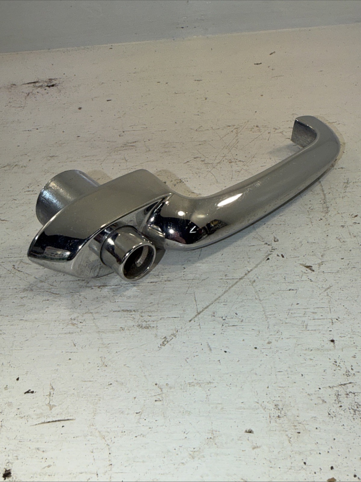 NOS OEM 810691 GM 1952-1959 Chevy GMC Truck Rh LH Chrome Door Handle Assembly NOS OEM 810691 GM 1952-1959 Chevy GMC Truck Rh LH Chrome Door Handle Assembly