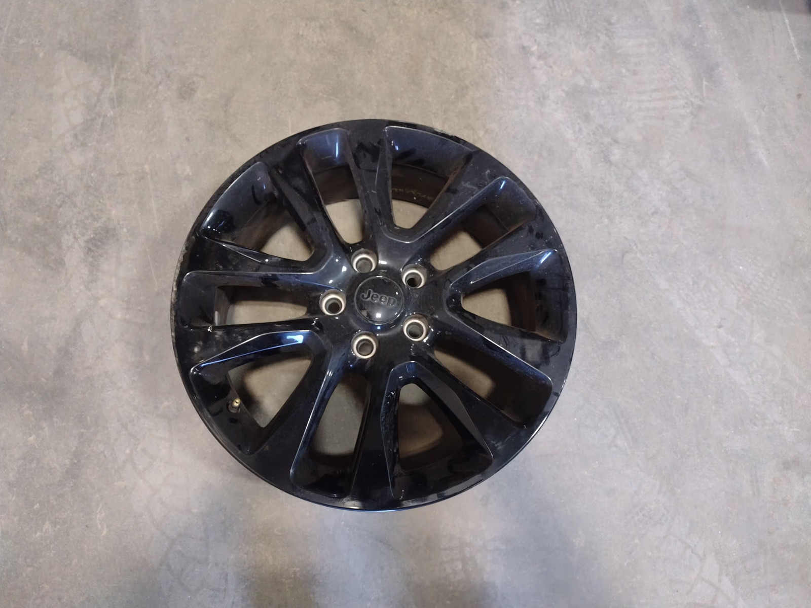 Wheel Wk Body VIN E Or F 6th Digit 20x8 Black Fits 17-22 GRAND CHEROKEE 3217262