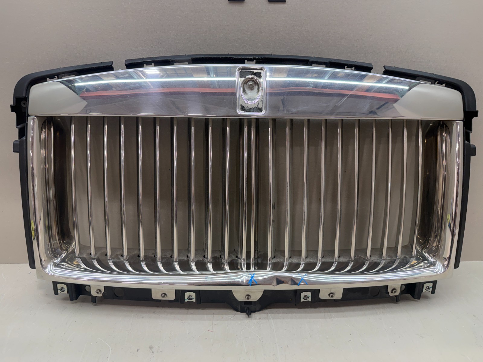 2010-2014 ROLLS ROYCE GHOST FRONT RADIATOR GRILLE CHROME OEM 51117198866