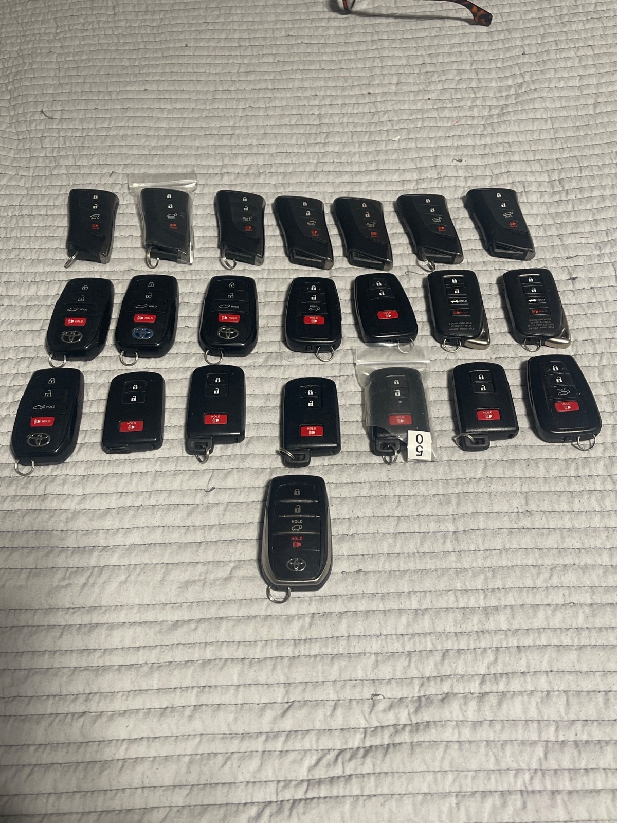 OEM LOT OF 22 TOYOTA LEXUS SMART KEY FOB REMOTE KEYLESS ENTRY HYQ14AAB HYQ14FBA OEM LOT OF 22 TOYOTA LEXUS SMART KEY FOB REMOTE KEYLESS ENTRY HYQ14AAB HYQ14FBA