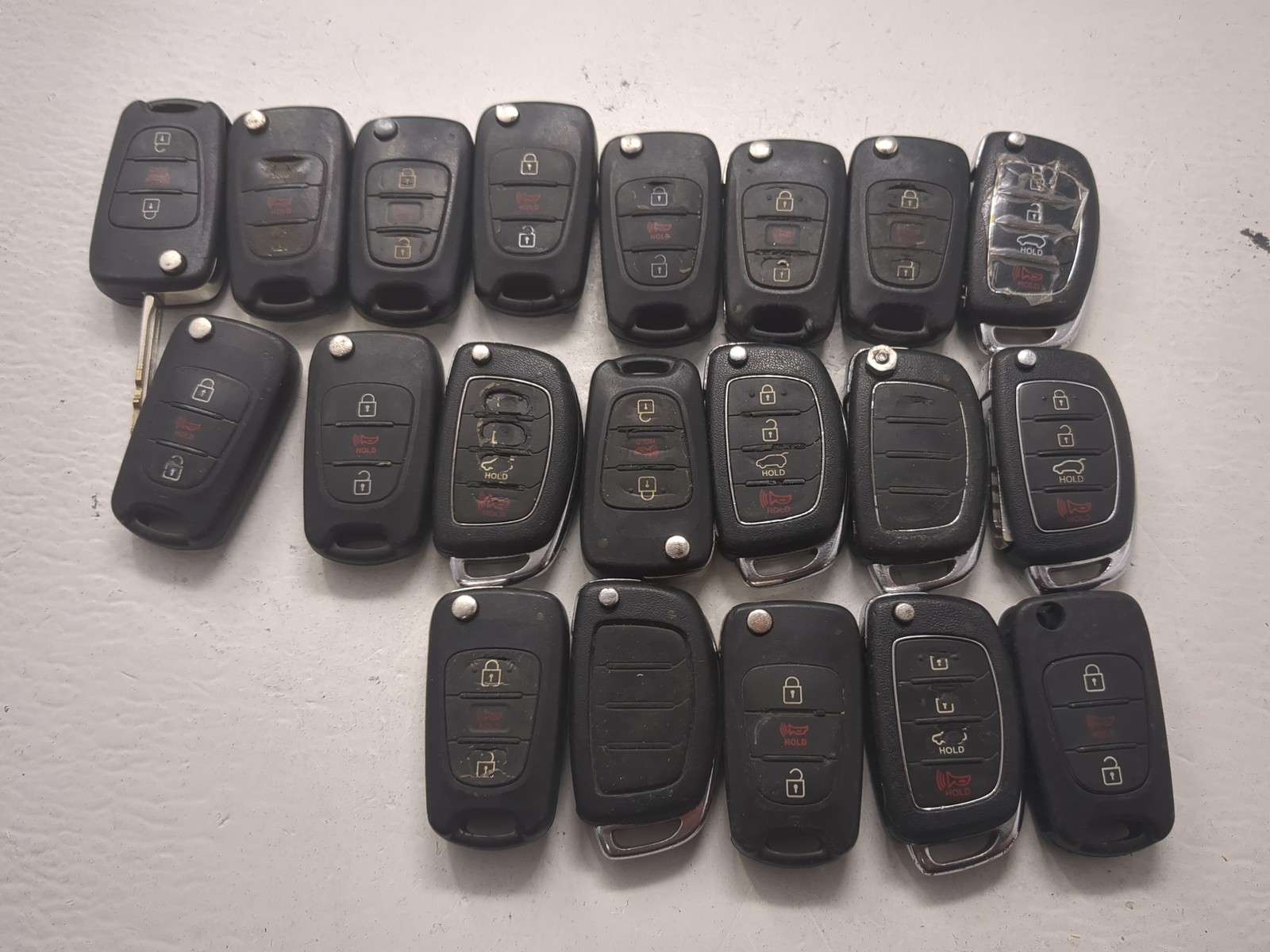 Lot of 20 Hyundai Keyless Entry Remote Fob FTFX8
