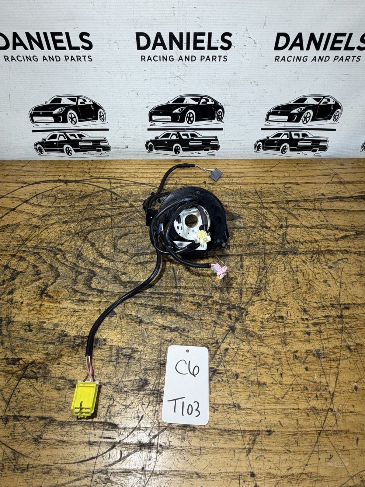 06-13 Corvette OEM Steering Wheel Column Clockspring Sensor Module 26109359 06-13 Corvette OEM Steering Wheel Column Clockspring Sensor Module 26109359