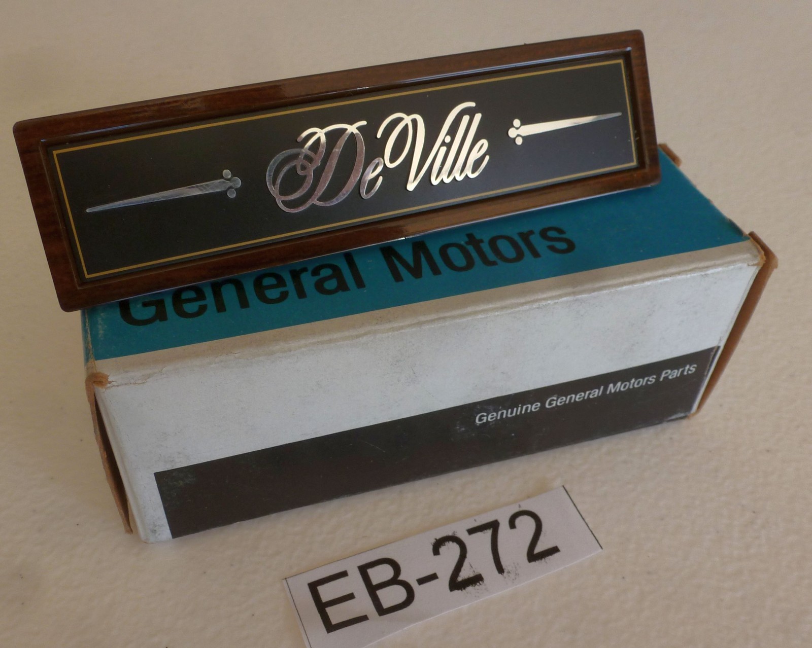 Cadillac Deville Dash Glove Box Emblem 87-93 NOS OEM 1632629 EB272 