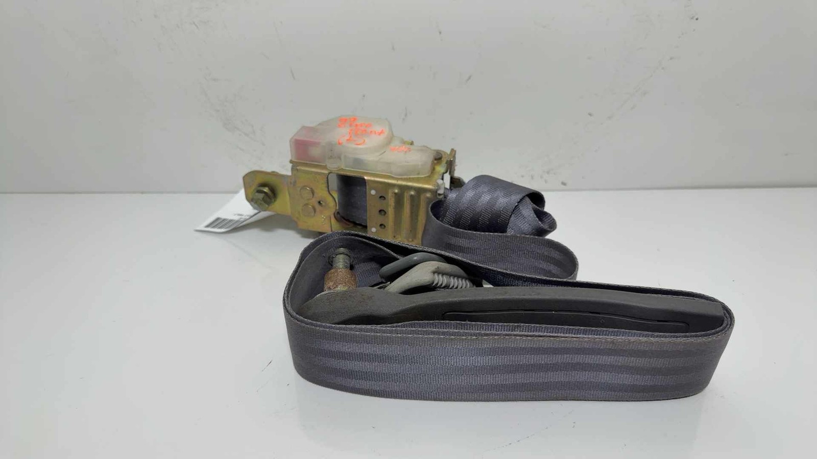 96 97 98 99 00 HONDA CIVIC Sedan Front Seat Belt Left Driver Retractor Gray