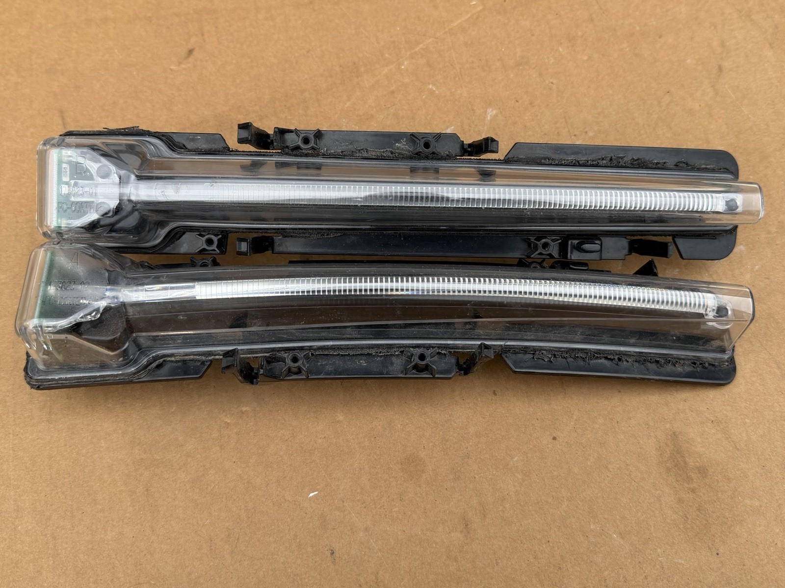 10-19 Ford Taurus Lower Bumper LH RH SET Fog Light Lamp LED With Trim OEM TESTED 10-19 Ford Taurus Lower Bumper LH RH SET Fog Light Lamp LED With Trim OEM TESTED